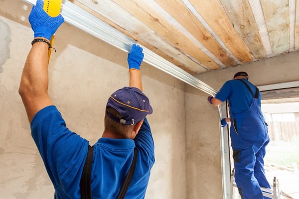 Garage doors installation